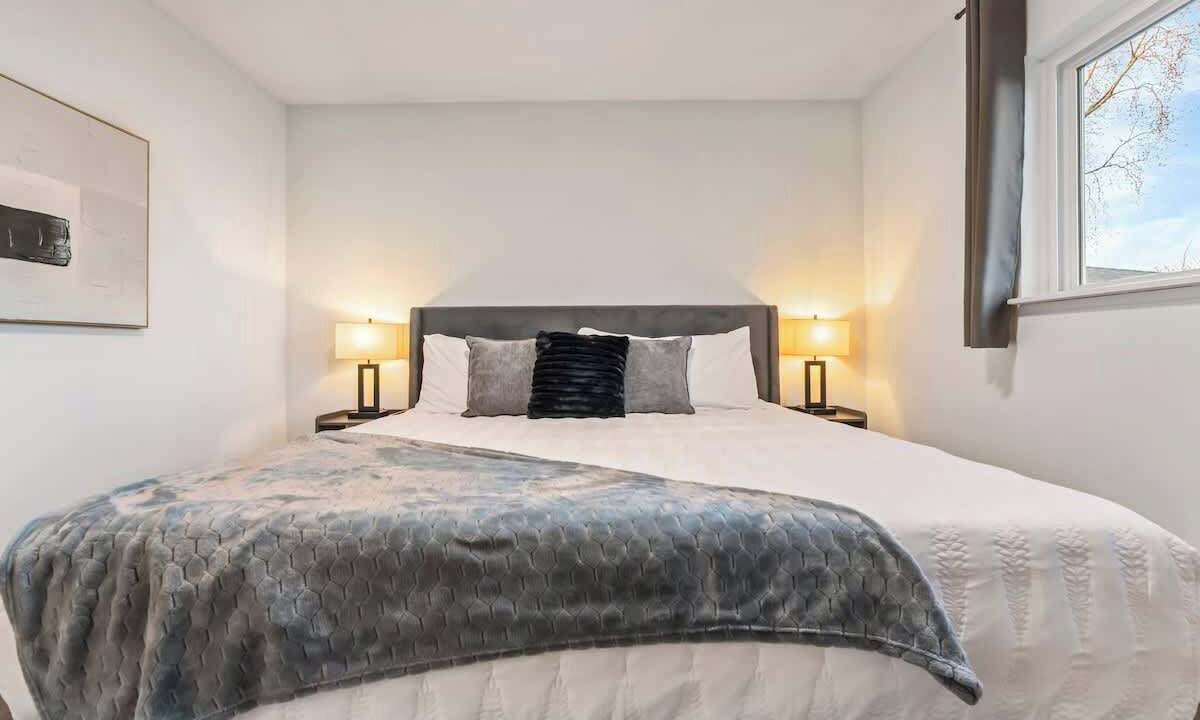 Photo of Bedroom in Bolingbrook