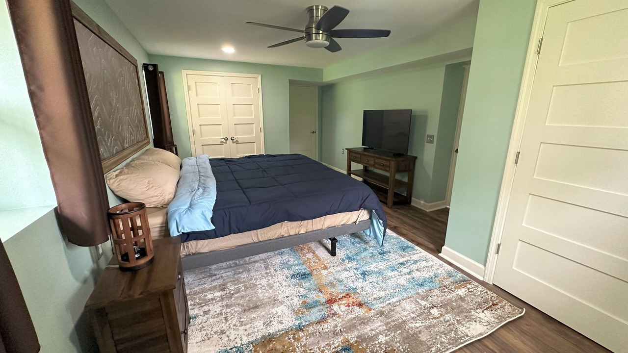 Photo of Bedroom in Glenwood