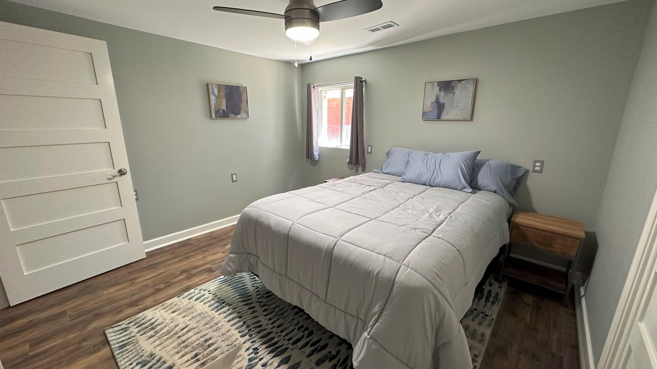 Photo of Bedroom in Glenwood