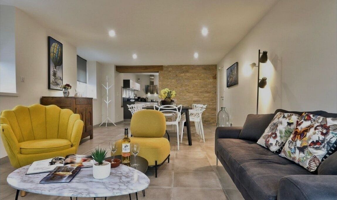 Photo of Livingroom in Guiler-sur-Goyen