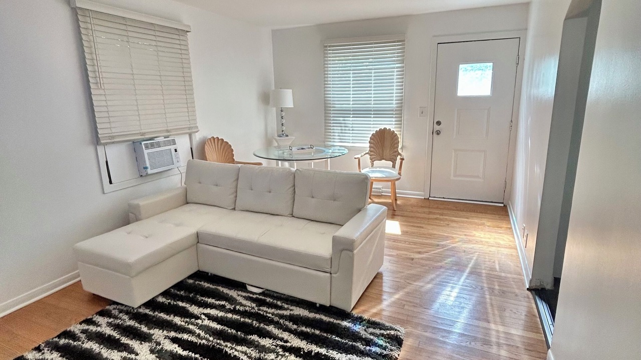 Photo of Bedroom in Lake Bluff