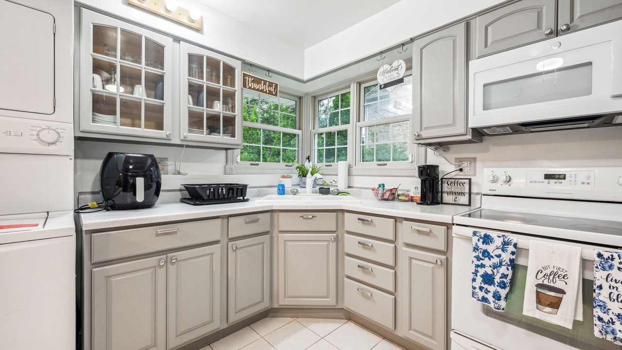Photo of Kitchen in Elmhurst