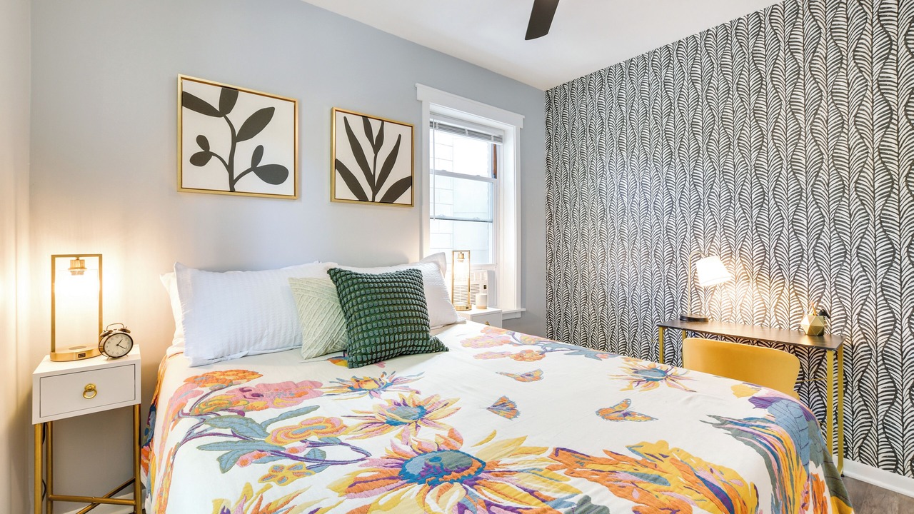 Photo of Bedroom in Lincoln Park