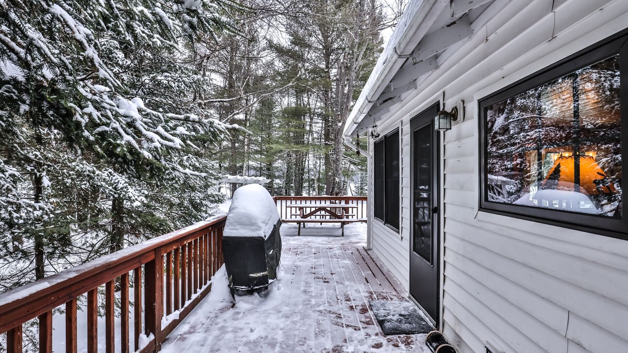 Photo of Patio Balcony in Eagle River
