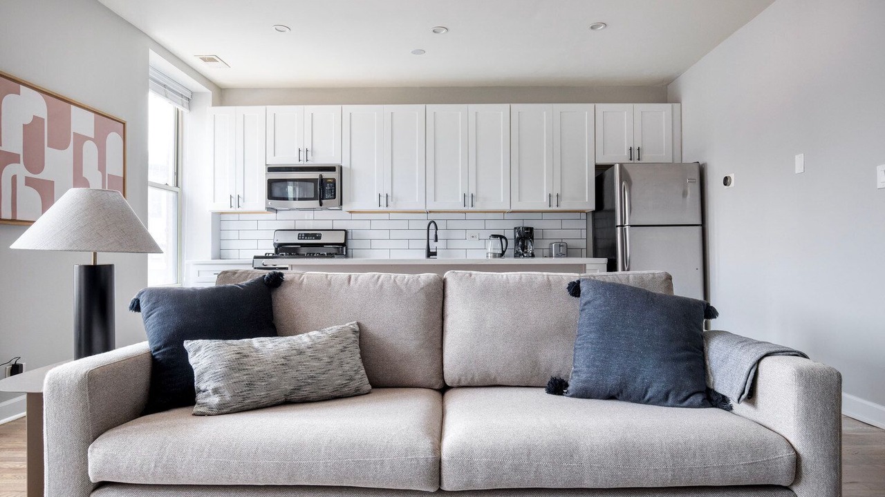 Photo of Livingroom in Lakeview