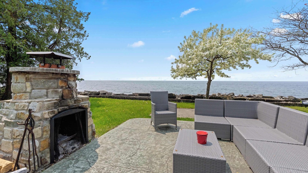 Photo of Livingroom in Egg Harbor