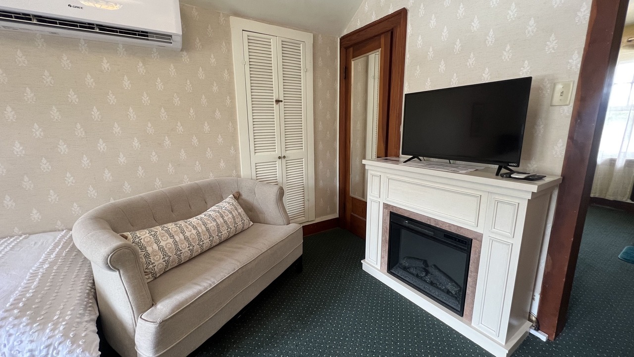Photo of Livingroom in Council Bluffs