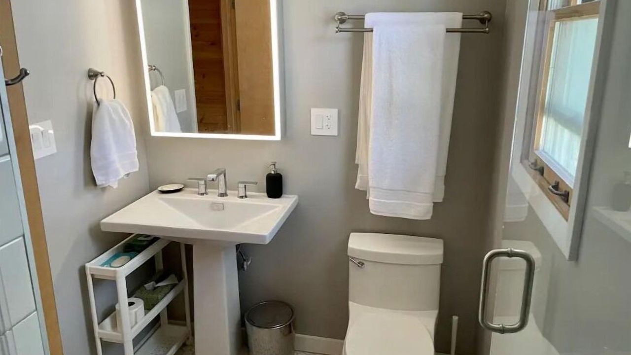 Photo of Bathroom in Grayslake