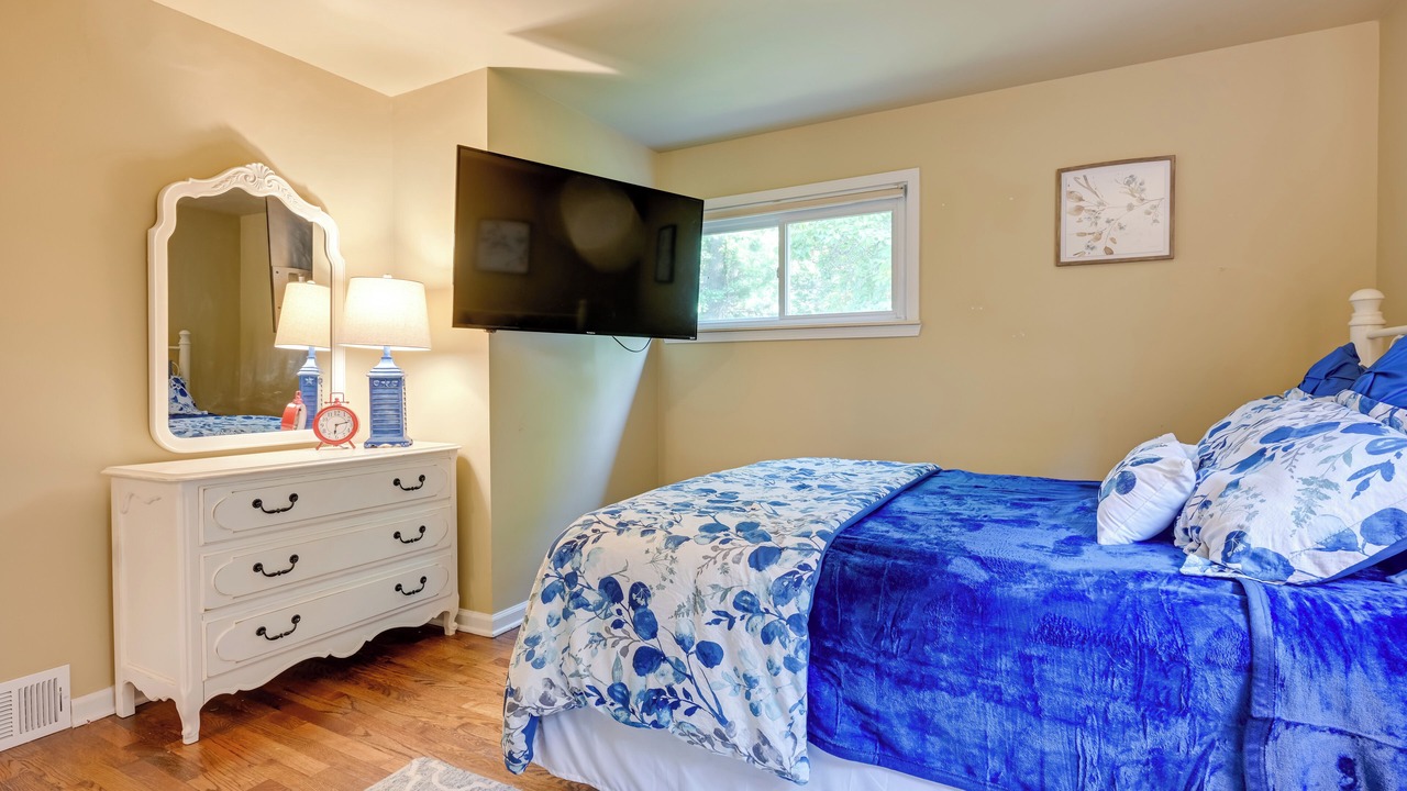 Photo of Bedroom in Owosso