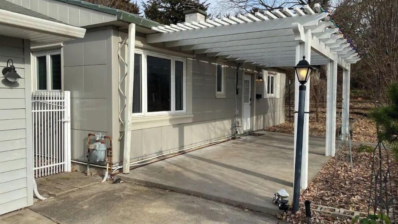 Photo of Outdoor in Windsor Heights