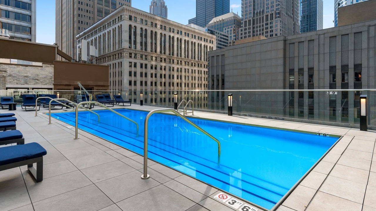 Photo of Outdoor in Downtown Chicago