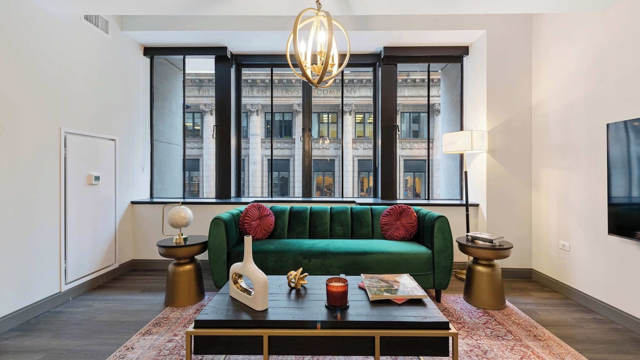 Photo of Livingroom in Downtown Chicago