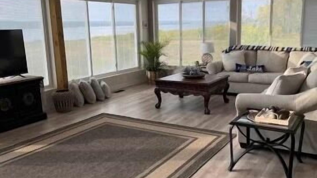 Photo of Livingroom in Sunnyland