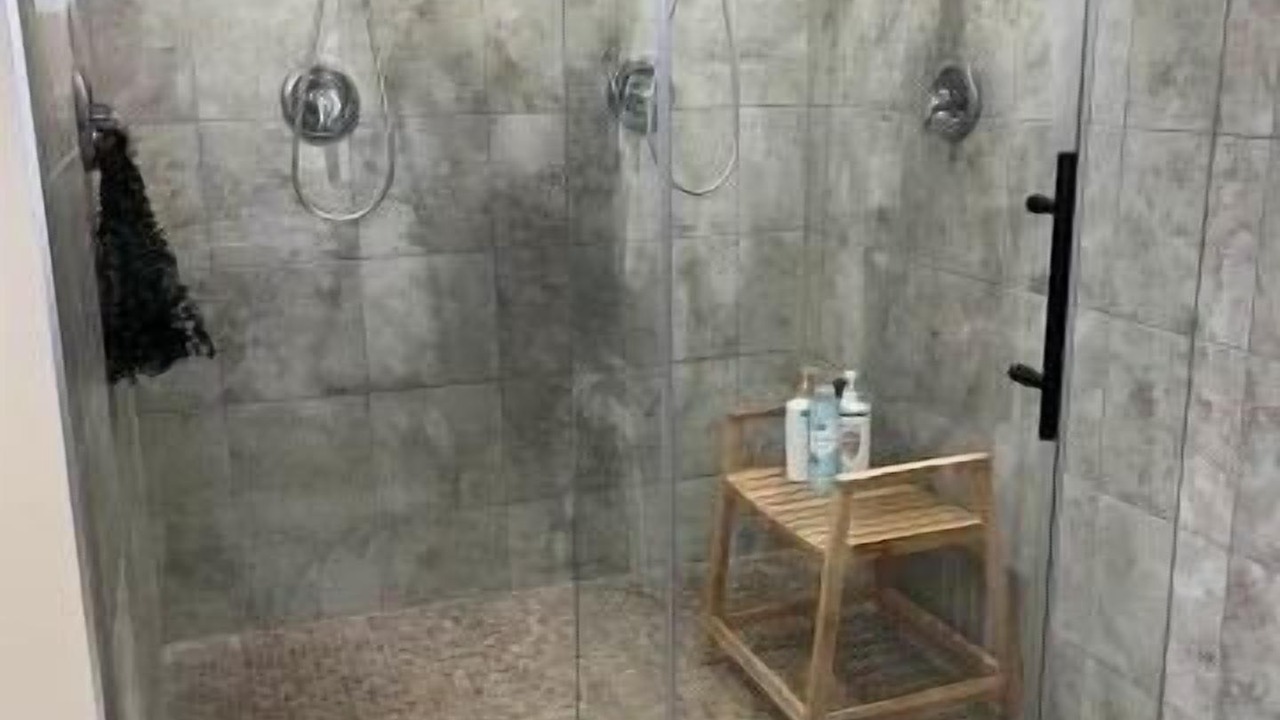 Photo of Bathroom in Sunnyland