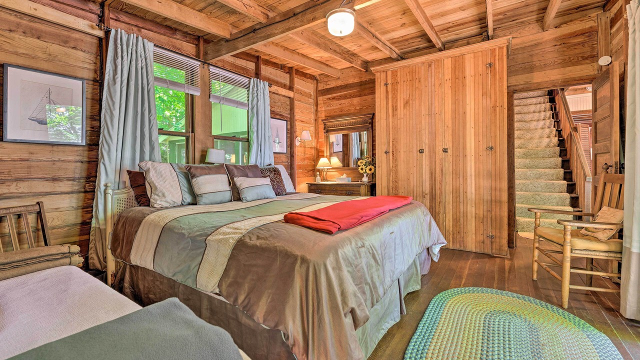 Photo of Bedroom in Douglas