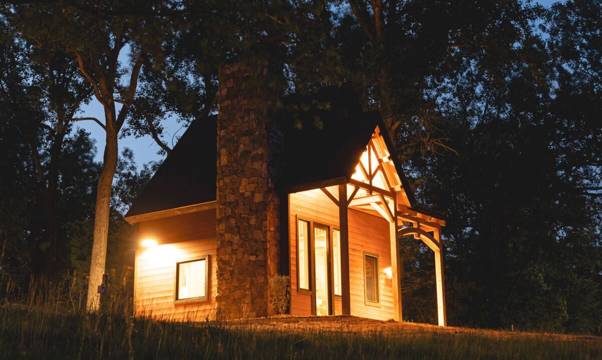 Photo of Outdoor in Laura
