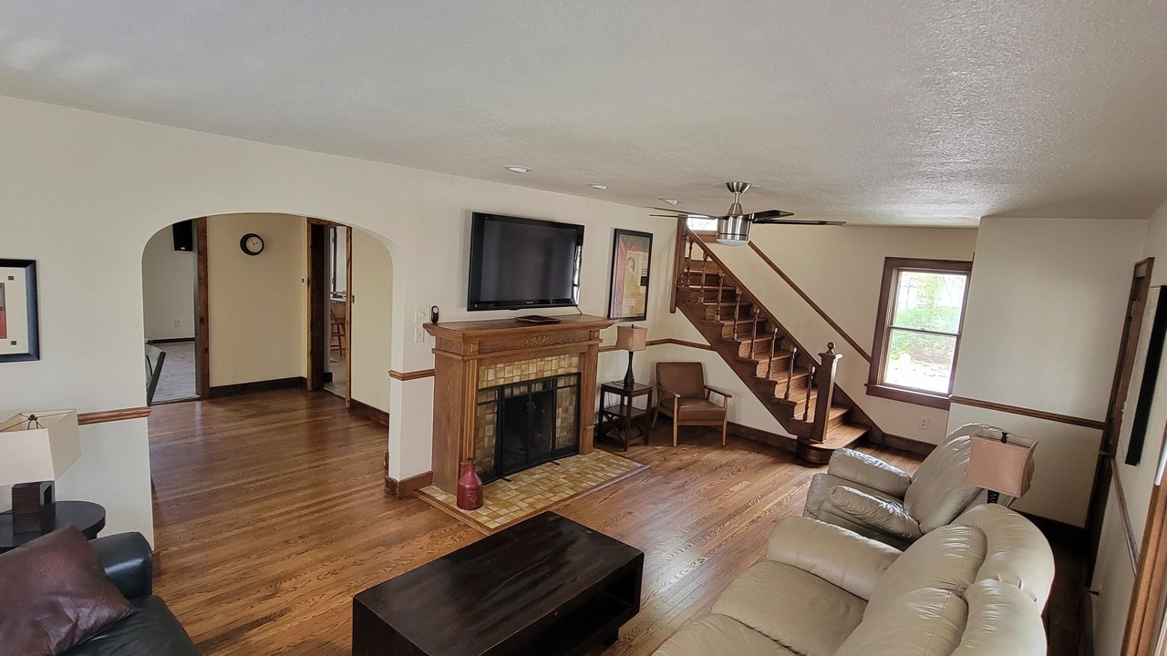 Photo of Livingroom in Wauwatosa