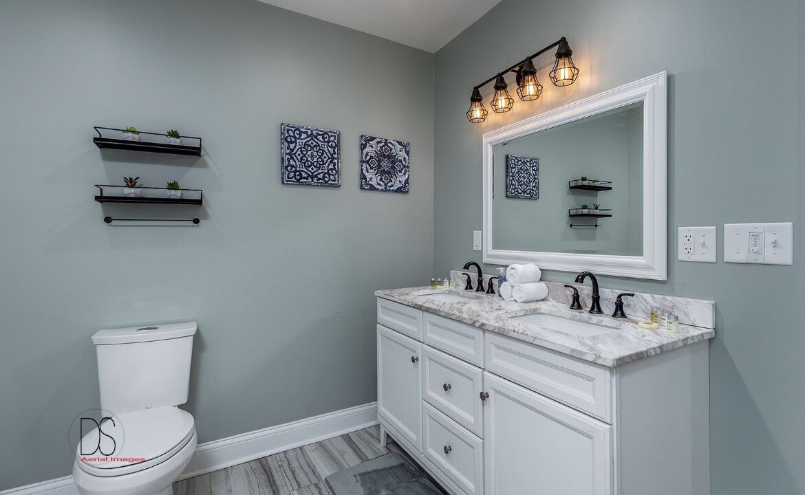 Photo of Bathroom in Ottawa