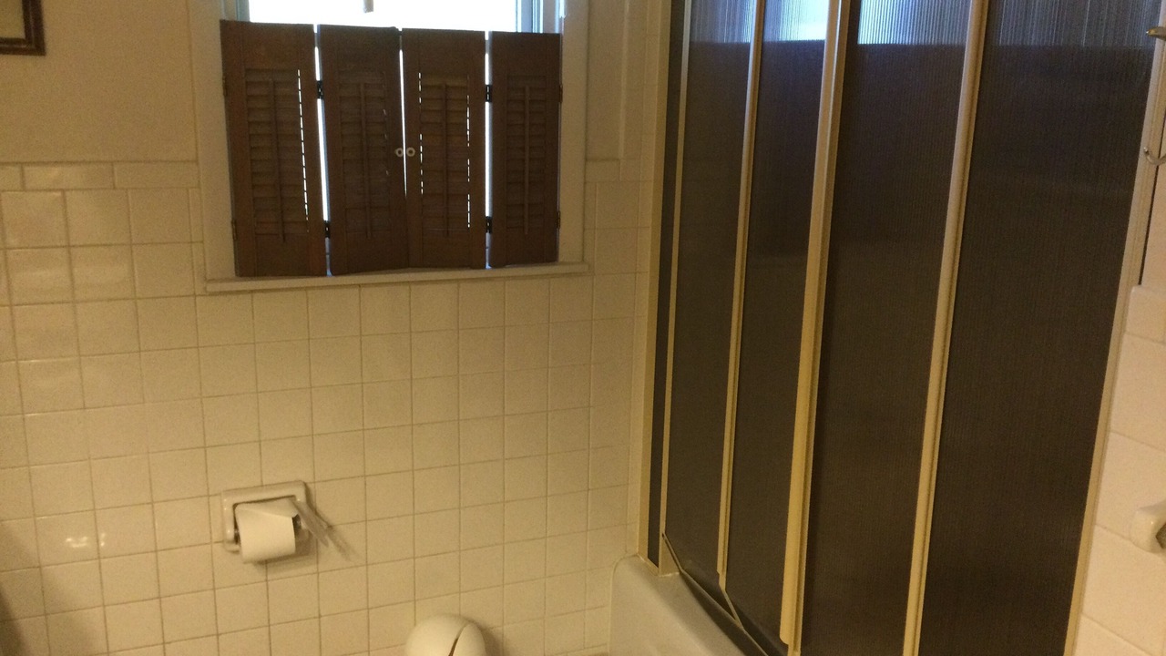 Photo of Bathroom in Niles