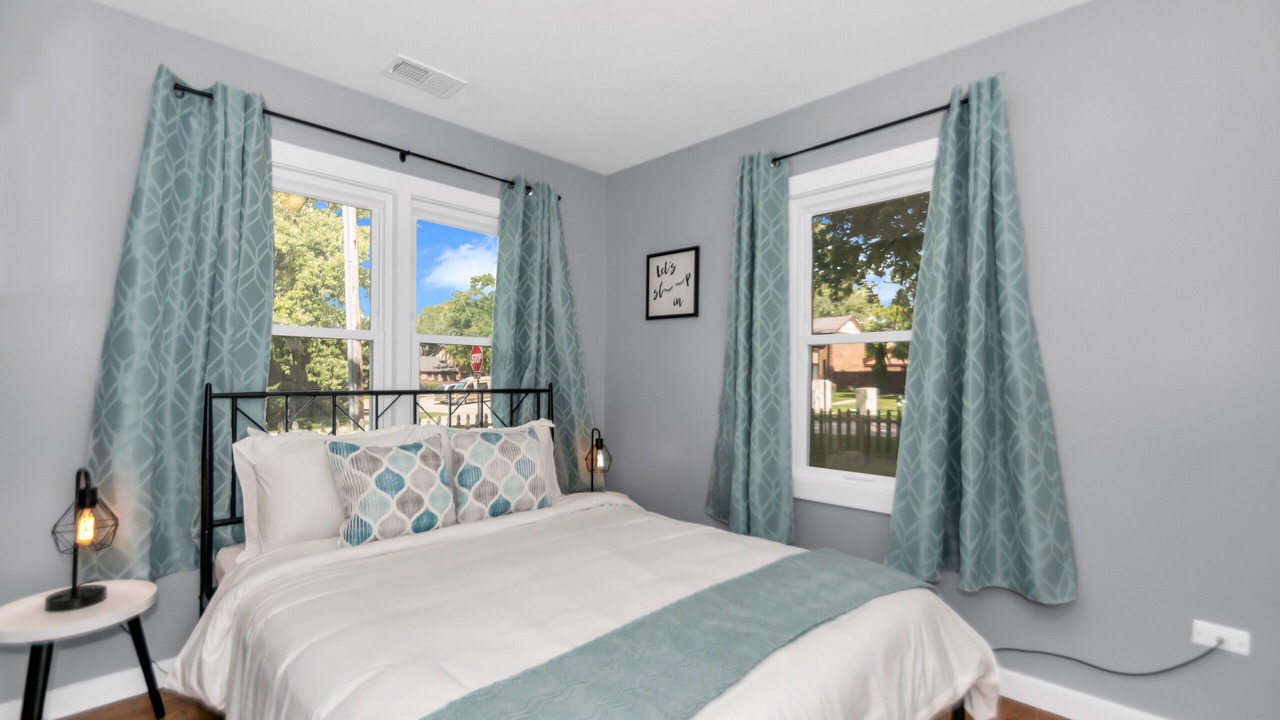 Photo of Bedroom in York Center
