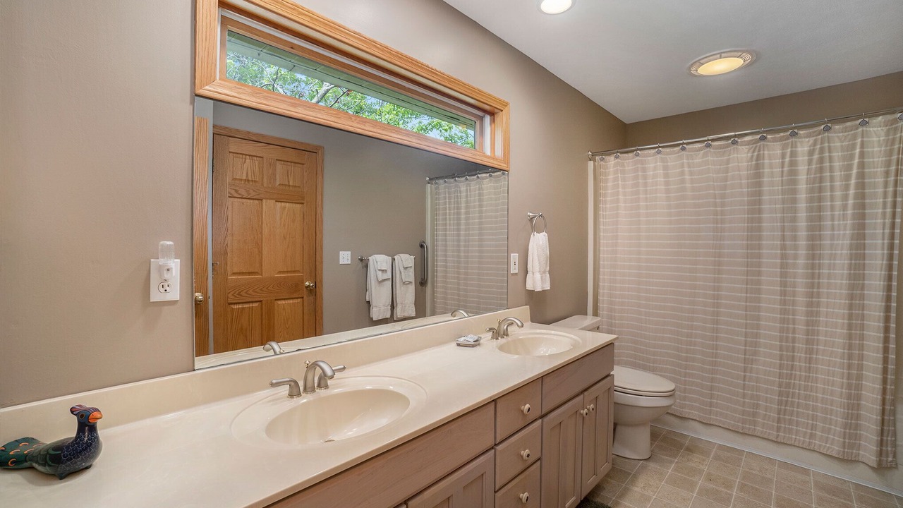 Photo of Bathroom in Glen Arbor