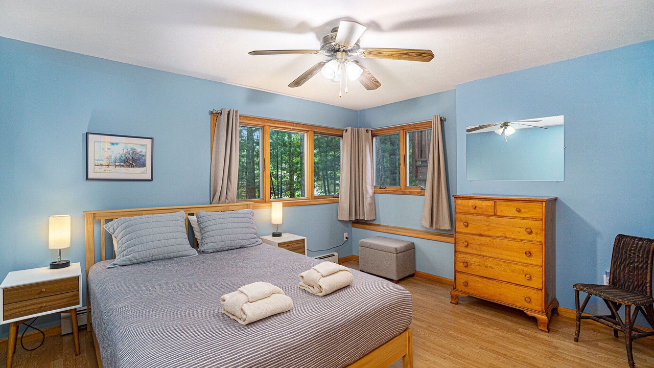 Photo of Bedroom in Glen Arbor