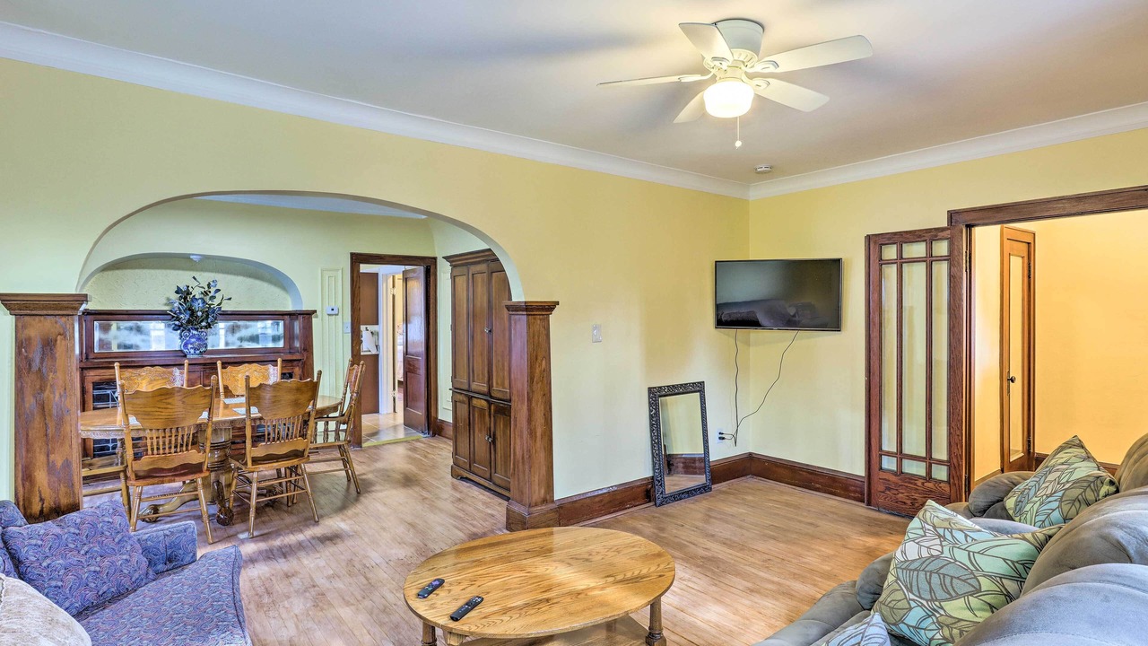 Photo of Livingroom in Milwaukee