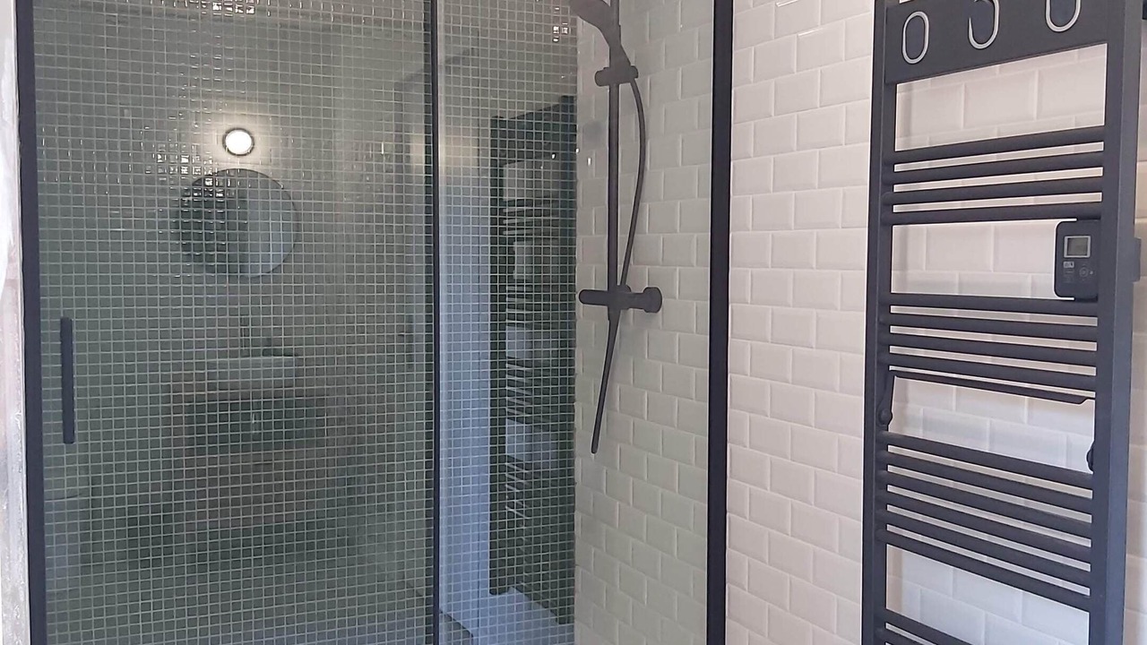 Photo of Bathroom in Douarnenez