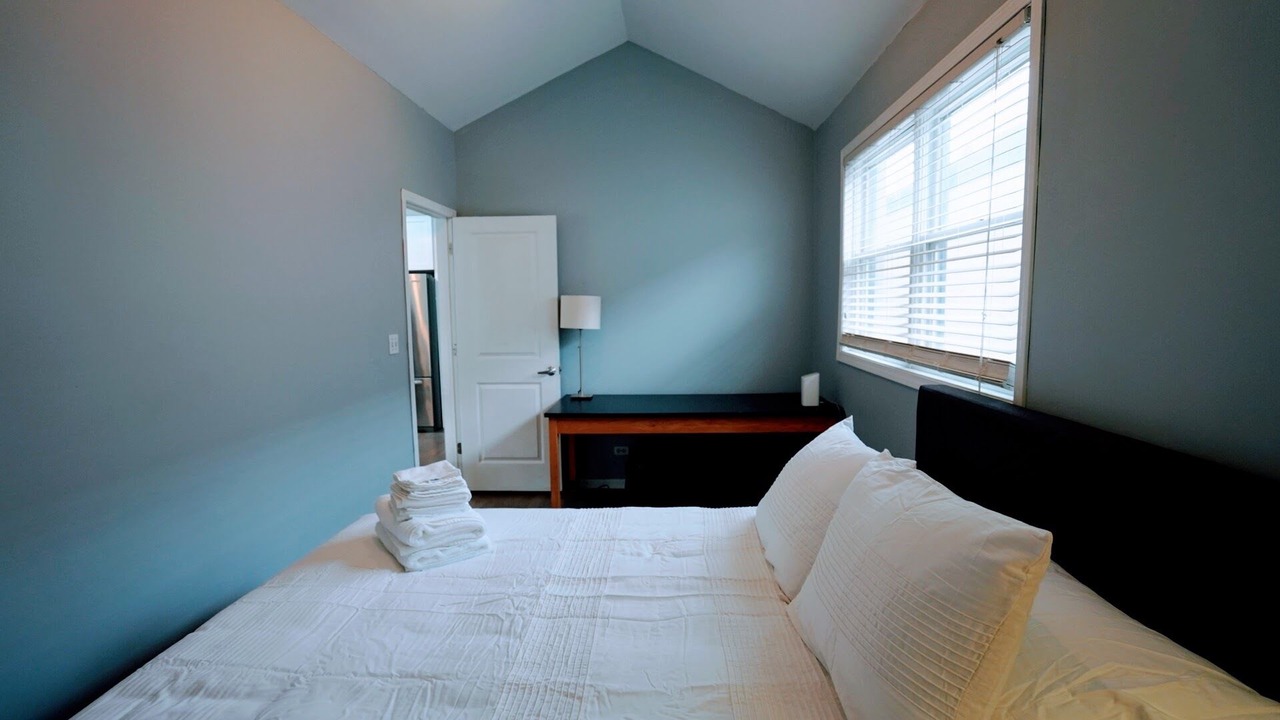 Photo of Bedroom in Near West Side