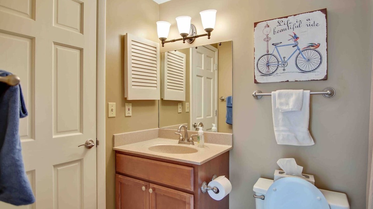 Photo of Bathroom in Acme