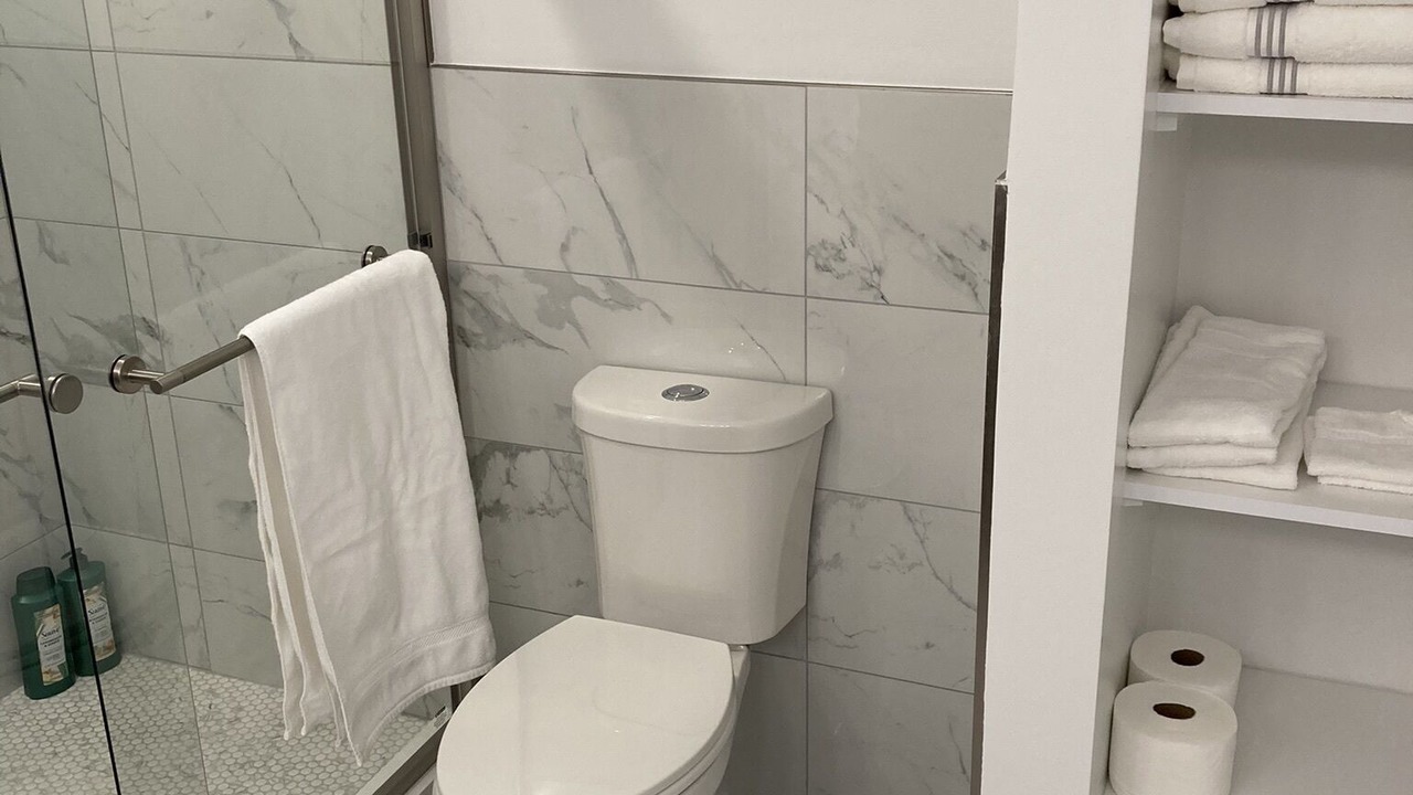 Photo of Bathroom in Union Pier