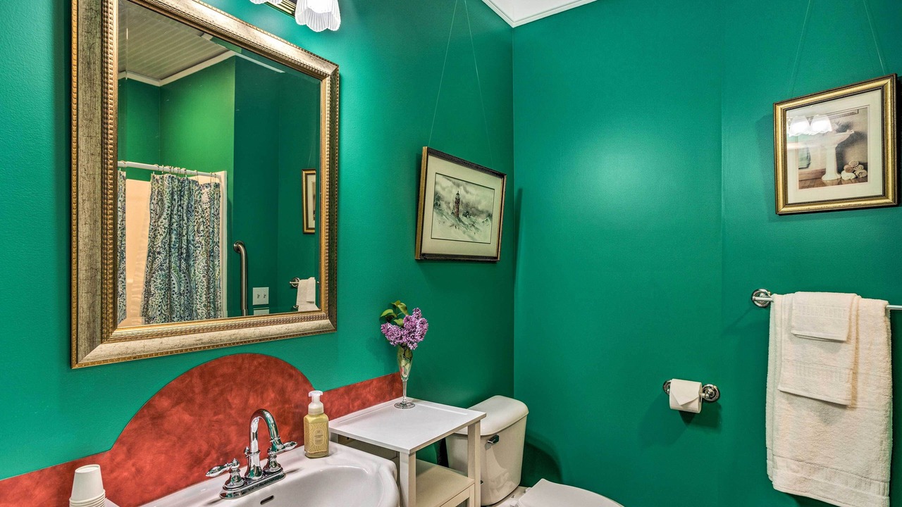 Photo of Bathroom in Frankfort