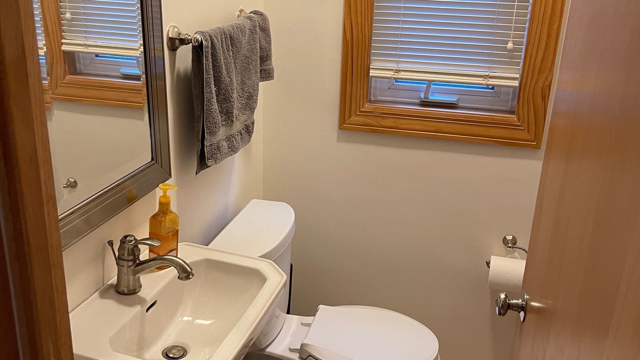Photo of Bedroom in Evanston