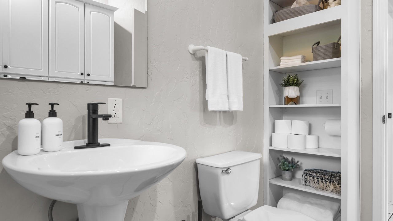 Photo of Bathroom in Hale