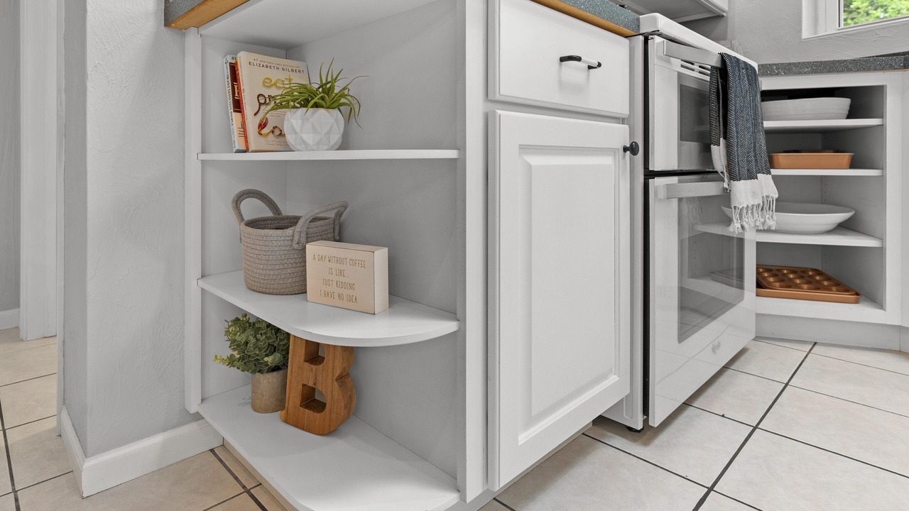 Photo of Others in Hale