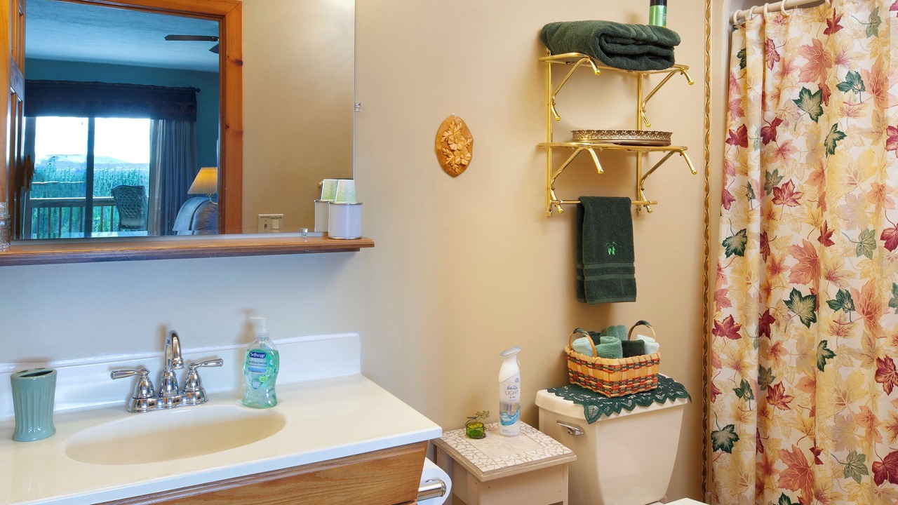 Photo of Bathroom in Cedar