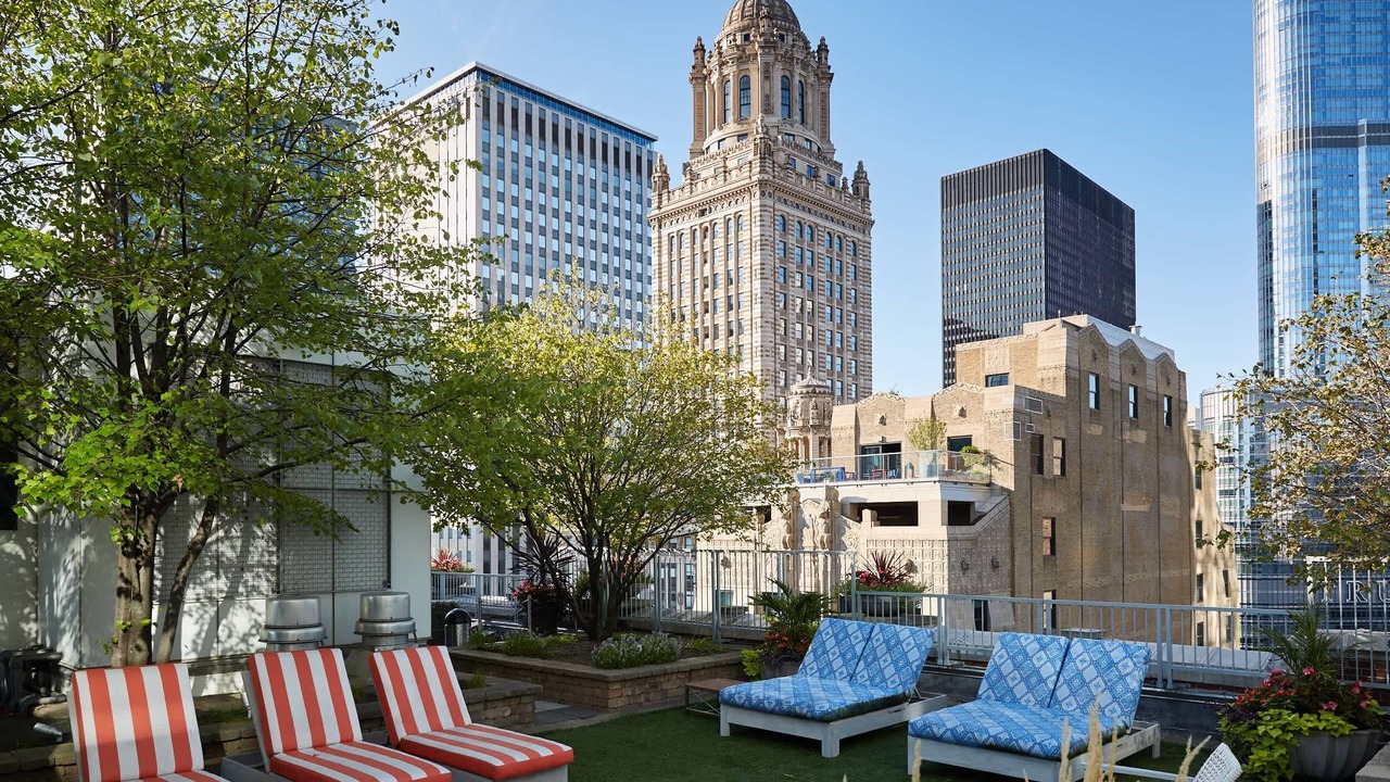 Photo of Outdoor in Downtown Chicago