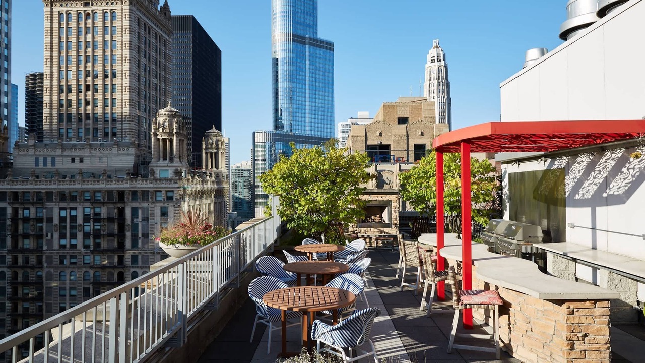Photo of Outdoor in Downtown Chicago