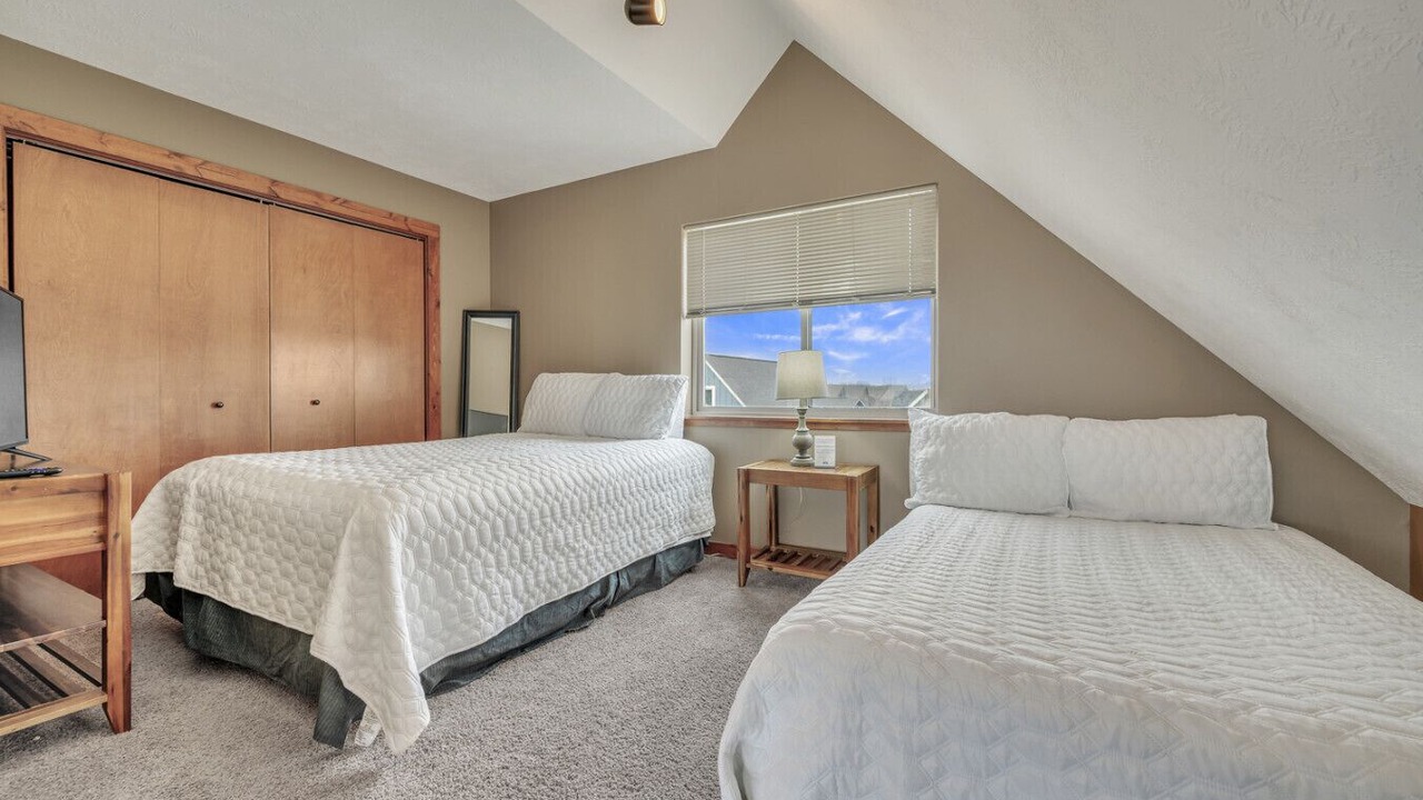 Photo of Bedroom in Spirit Lake