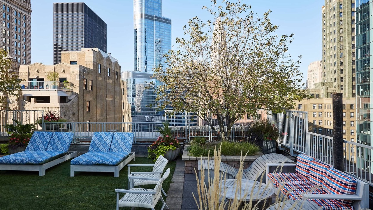 Photo of Patio Balcony in Downtown Chicago