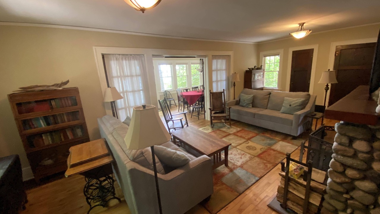 Photo of Livingroom in Elk Rapids