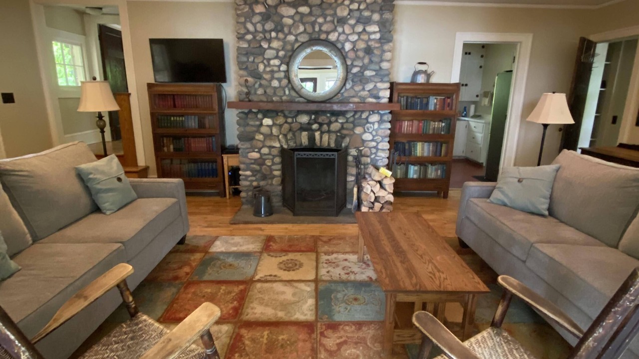 Photo of Livingroom in Elk Rapids