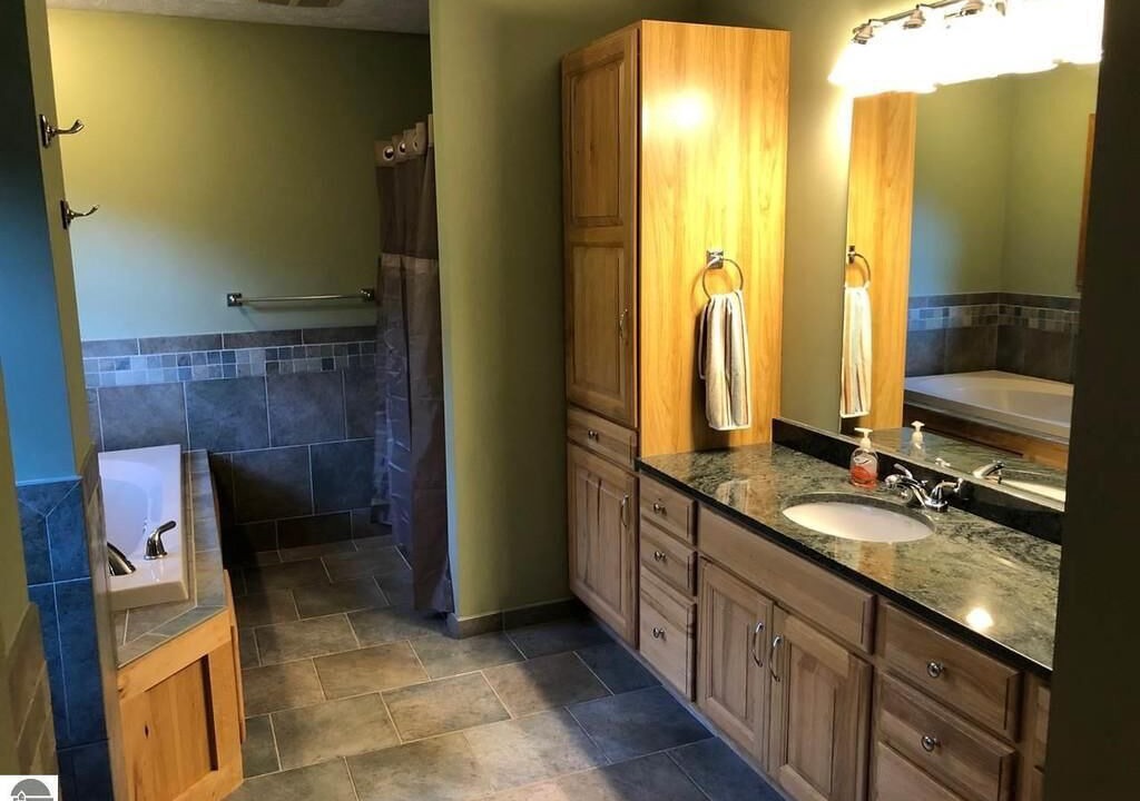 Photo of Bathroom in Empire