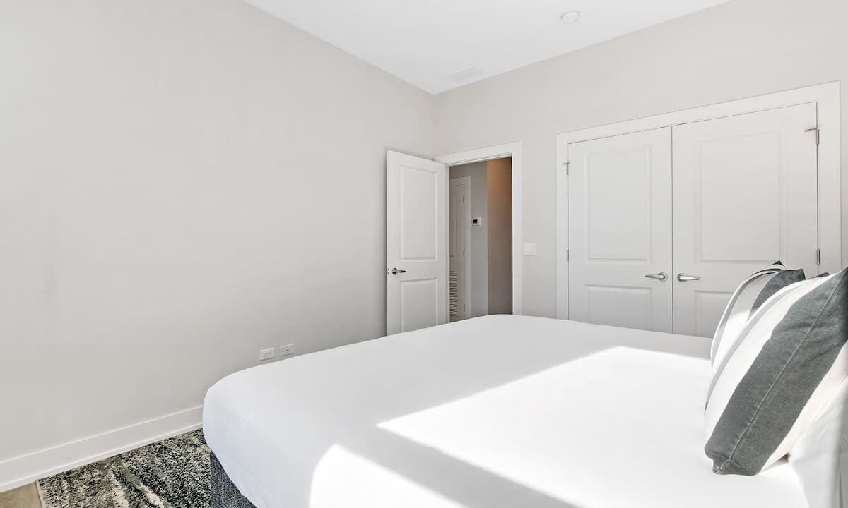Photo of Bedroom in Lincoln Park