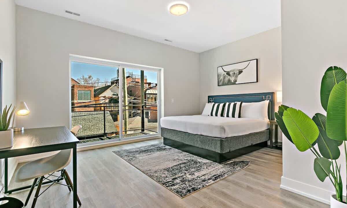 Photo of Bedroom in Lincoln Park