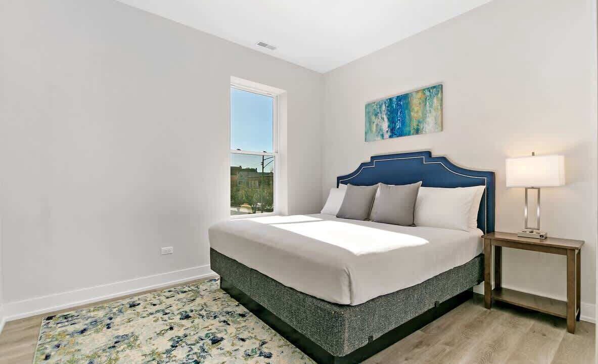 Photo of Bedroom in Lincoln Park