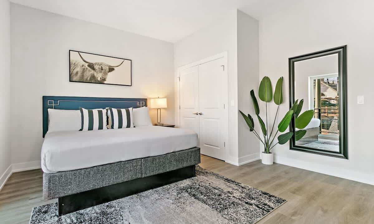 Photo of Bedroom in Lincoln Park