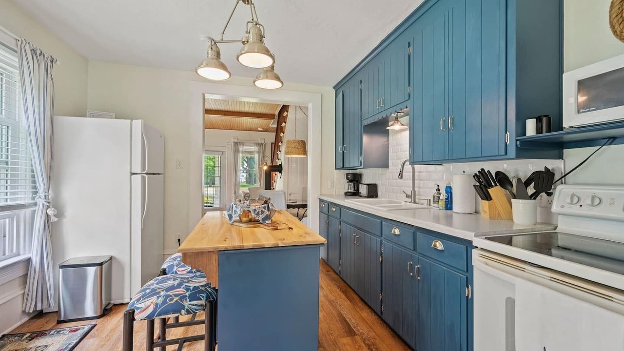 Photo of Kitchen in Sturgeon Bay