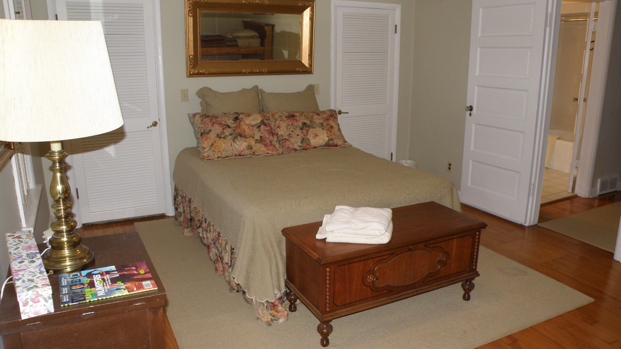 Photo of Bedroom in Whitehall