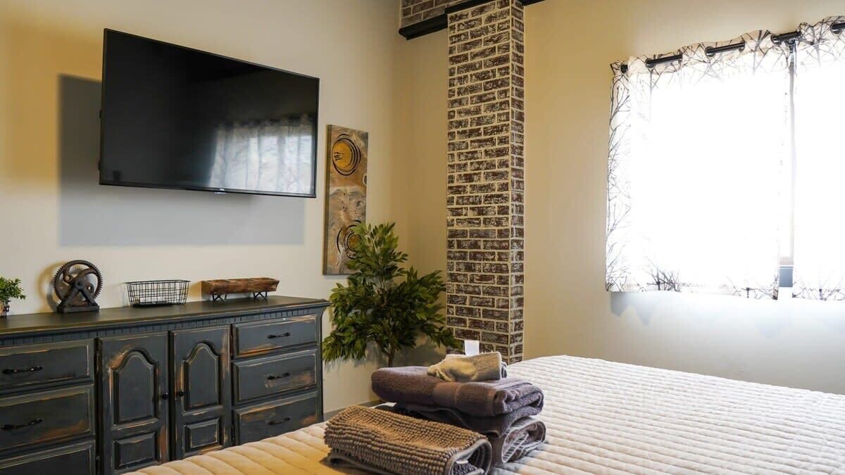Photo of Bedroom in Niles
